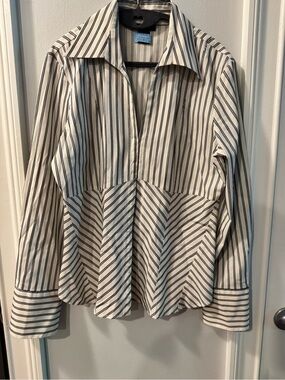 The Limited Stripped Collared Women’s Blouse - Cream & Black